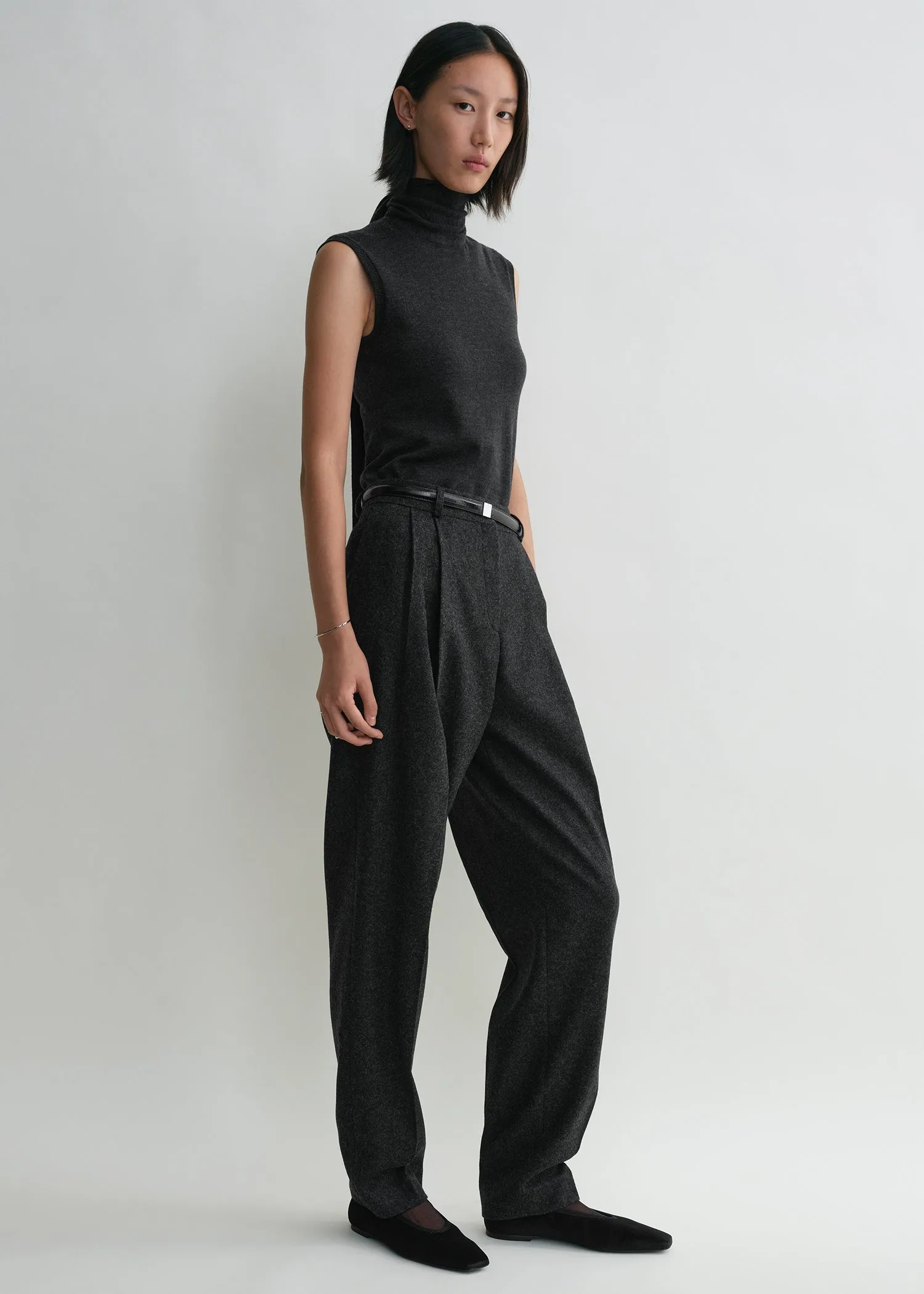 Double-pleated tailored trousers charcoal melange