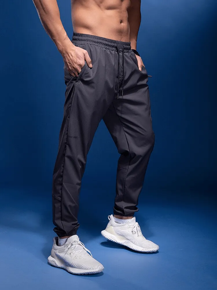 Male Elastic Waist Run Sports Joggers With Zipper Pockets / Sportswear for Men - SF1421